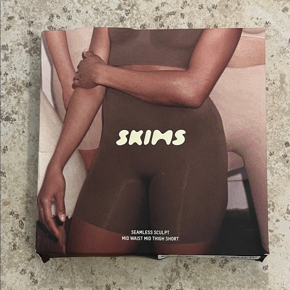 SKIMS Seamless Sculpt Mid Waist Mid Thigh Short in Clay